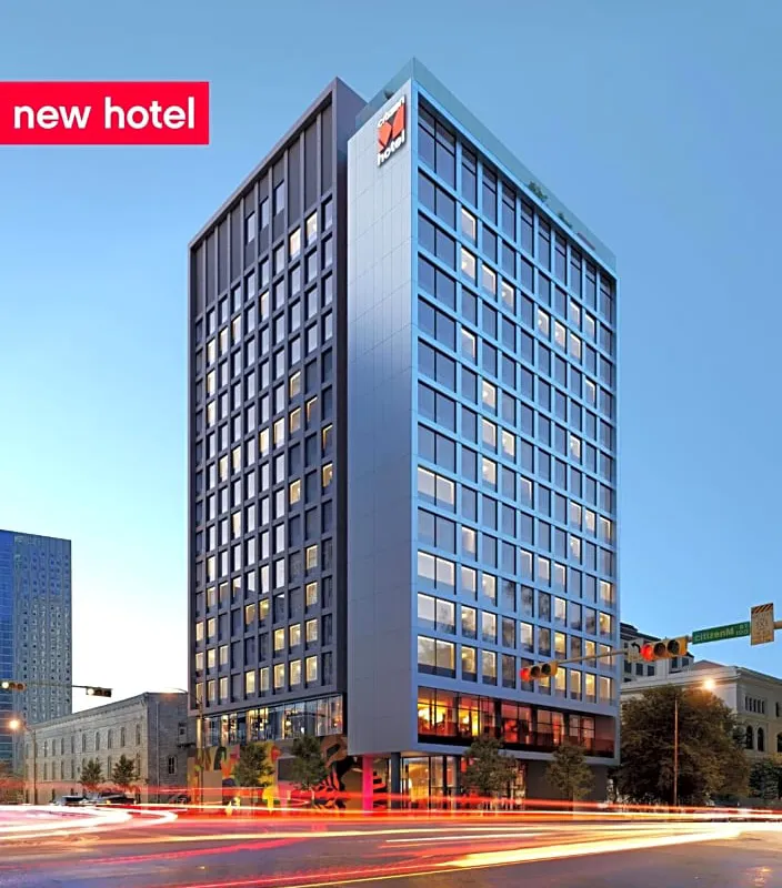 citizenM Austin Downtown hotel hero