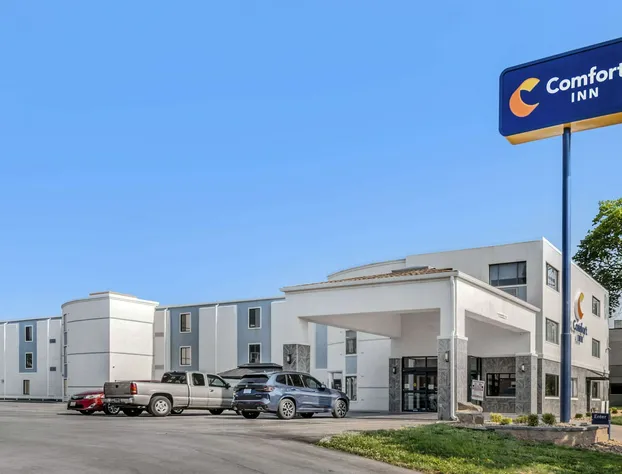 Comfort Inn Kansas City Midtown hotel detail image 1