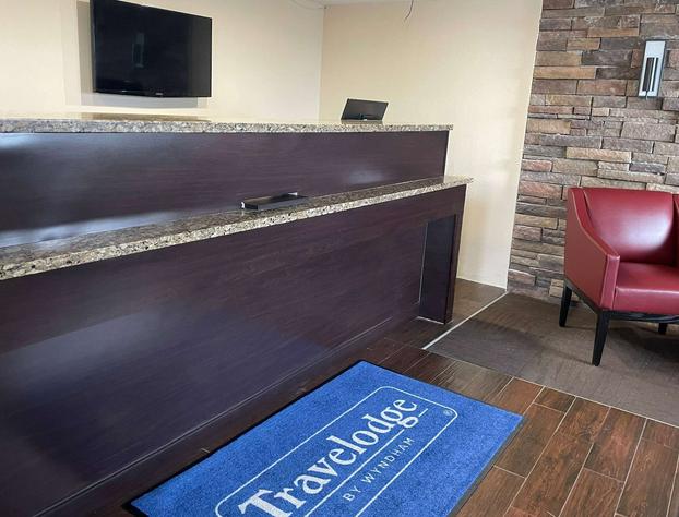 Travelodge by Wyndham Holland/Toledo hotel detail image 2