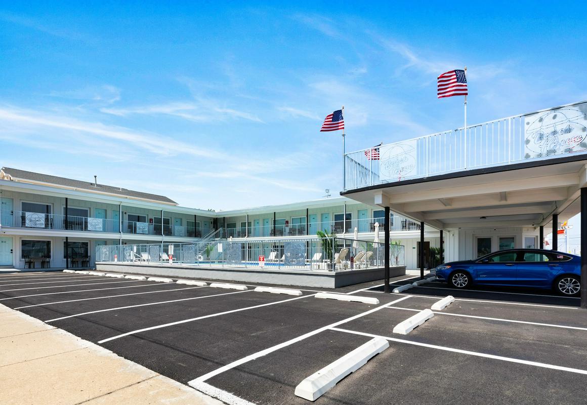 The Beach House hotel hero