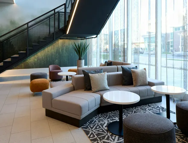 Courtyard By Marriott Montreal Laval hotel detail image 2