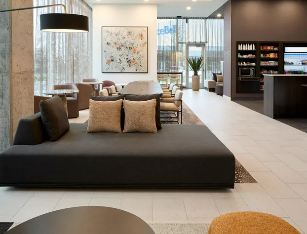 Courtyard By Marriott Montreal Laval hotel detail image 4