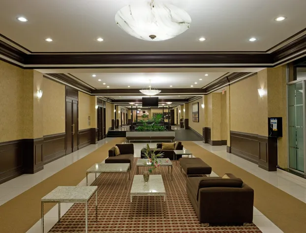 Armon Plaza Montreal Airport hotel detail image 3