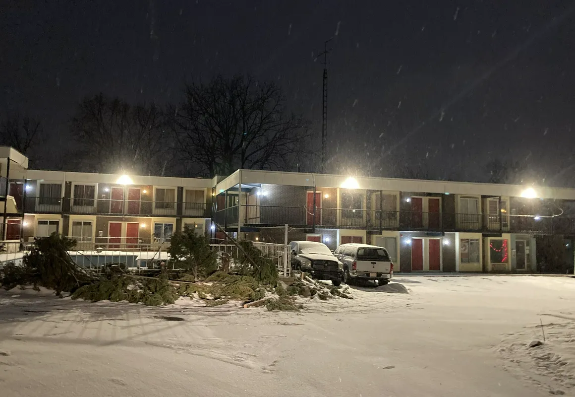 The Edgecliff Inn hotel hero