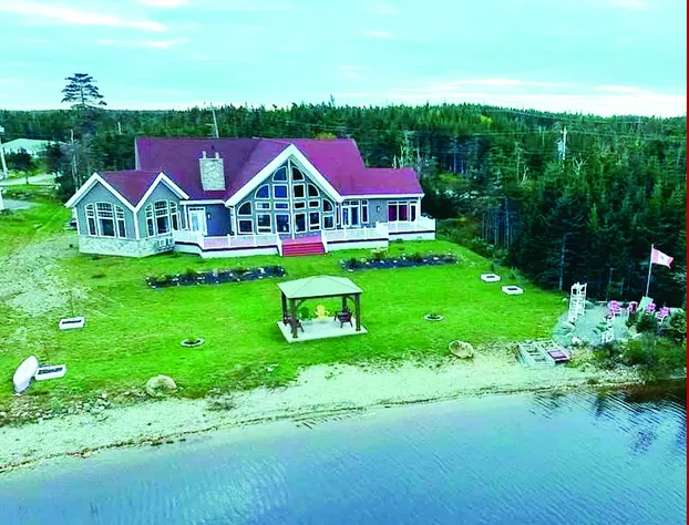 The Cozy Fox hotel detail image 1