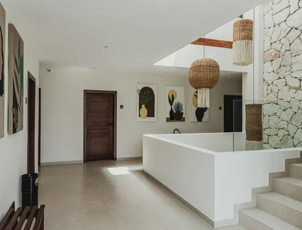 Phantom Suites hotel detail image 4