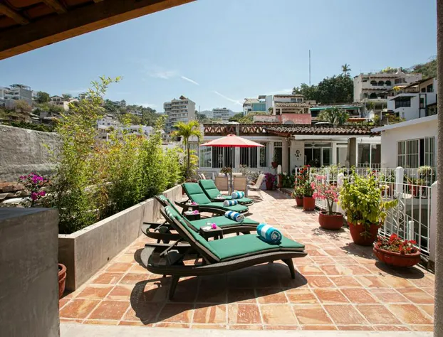 Casitas Miramar Puerto Vallarta Malecón hotel detail image 1