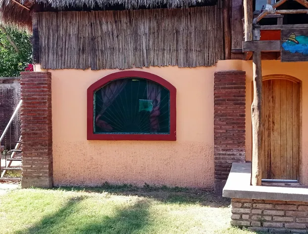 Iguana Loca - Apartments & Bungalows hotel detail image 1