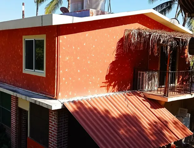 Iguana Loca - Apartments & Bungalows hotel detail image 3