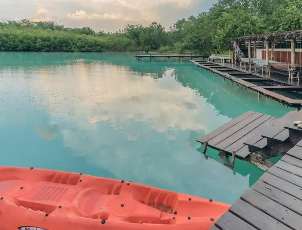 La Embajada Universal - The Eighth Color of Bacalar hotel detail image 3