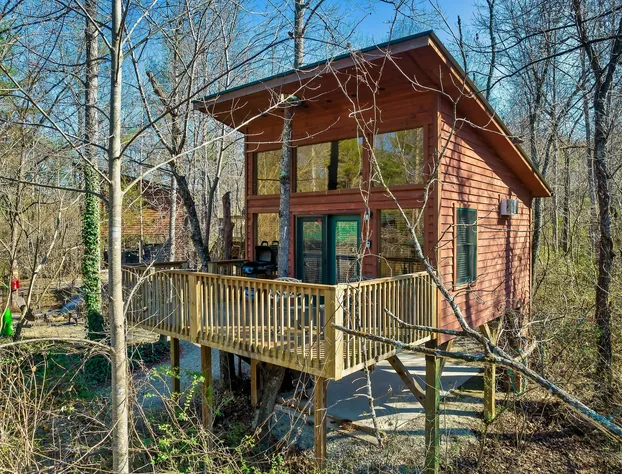 Rivers Edge Treehouses hotel detail image 1