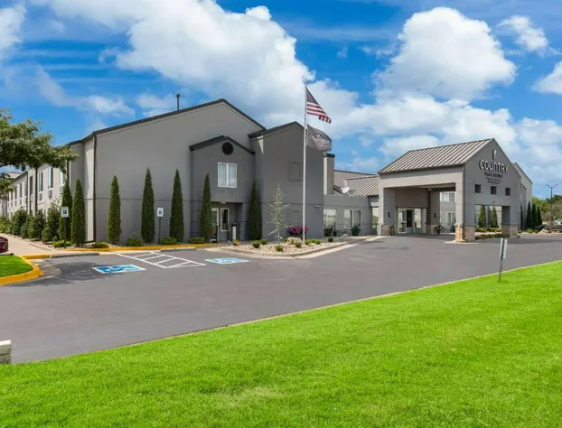 Country Inn & Suites by Radisson, Wichita East, KS hotel detail image 1