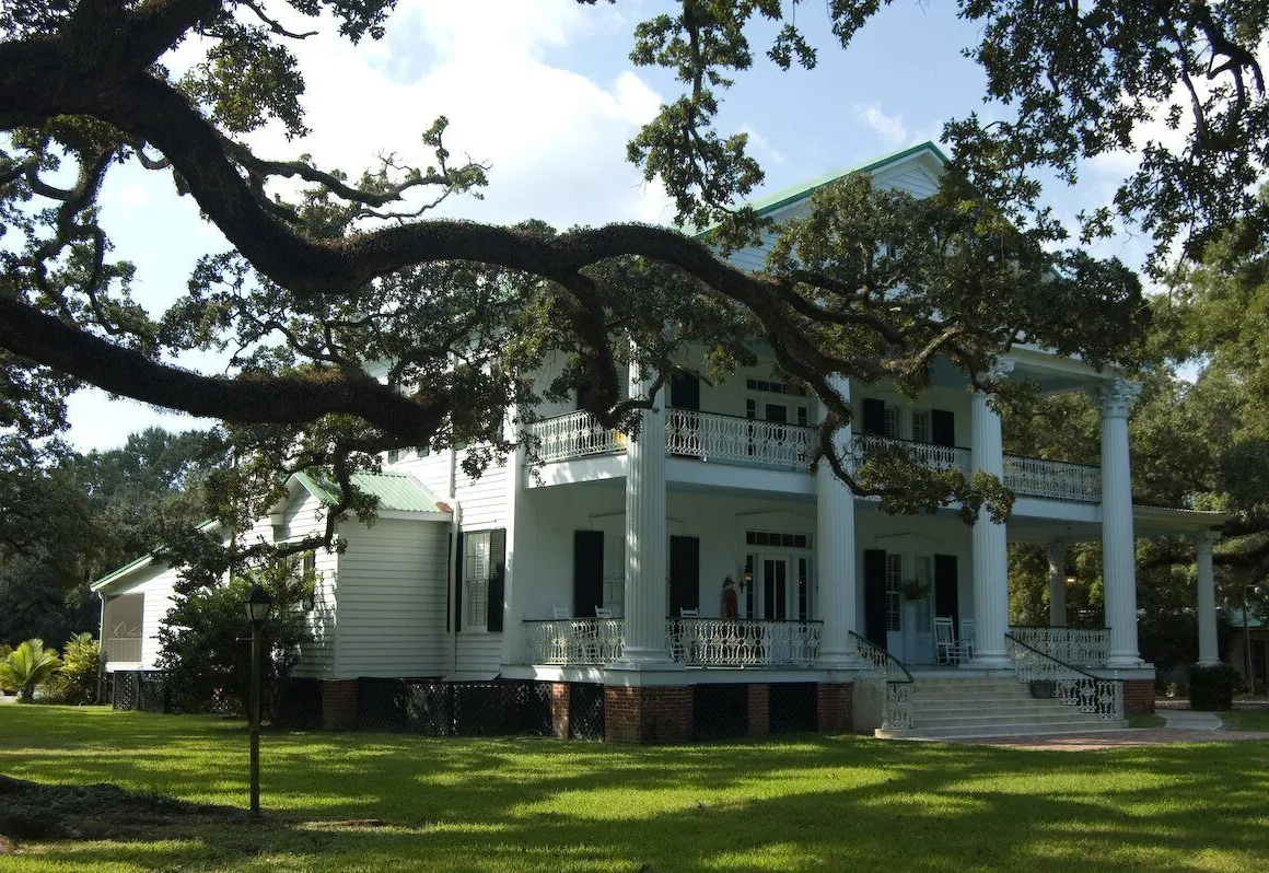 Fairfax Bed & Breakfast hotel hero