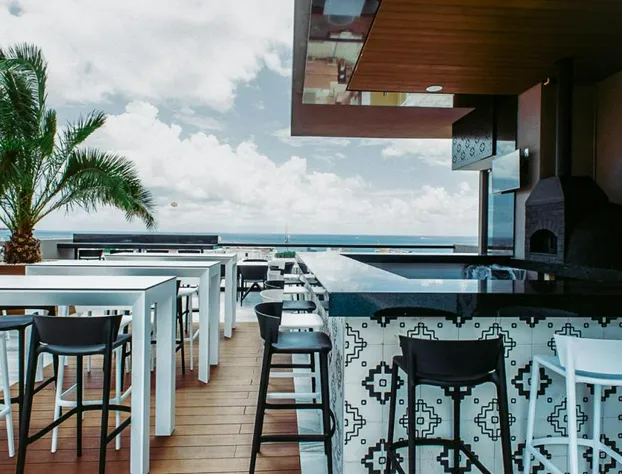 Kayak Luna Playa Del Carmen hotel detail image 3