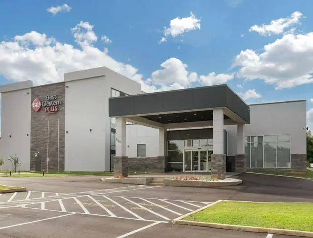 Best Western Plus Mobile Inn & Suites hotel detail image 1