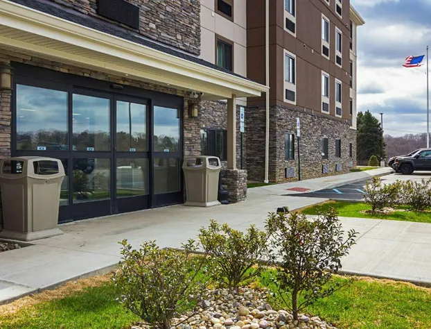 Suburban Studios Monaca - Pittsburgh hotel detail image 1