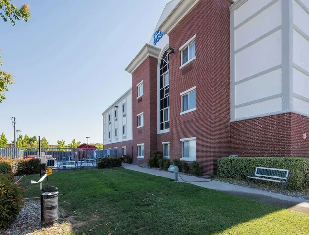 Sonesta Essential Vacaville - Napa Valley hotel detail image 2