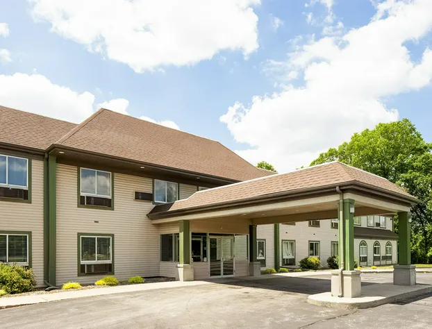 Econo Lodge Whitehall Near Blue Lake Fine Arts Camp, Norton Shores (Mi) hotel detail image 1