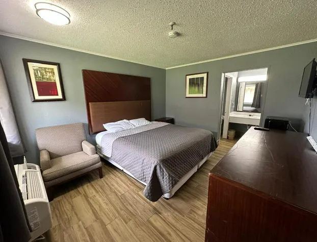 Studio Suites hotel detail image 4