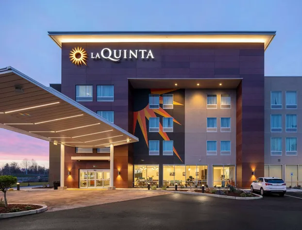 La Quinta Inn & Suites by Wyndham Centralia hotel detail image 4