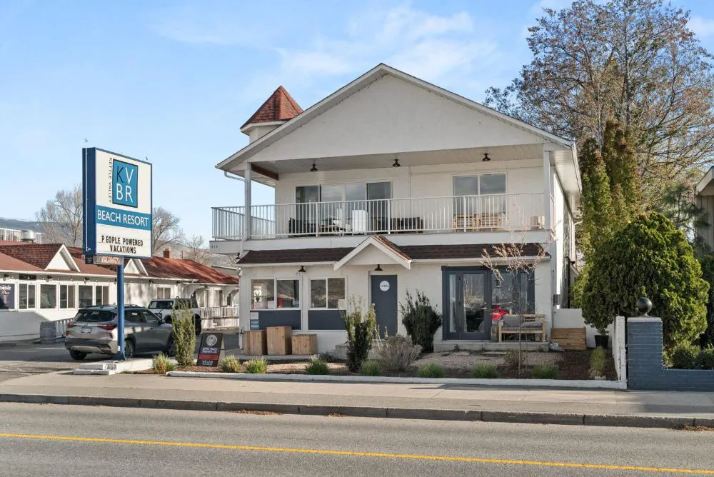 Kettle Valley Beach Resort hotel hero