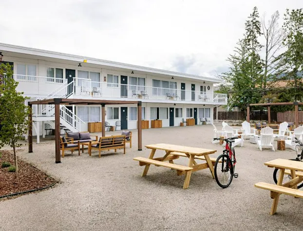 Kettle Valley Beach Resort hotel detail image 3