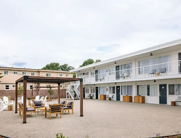 Kettle Valley Beach Resort hotel detail image 2