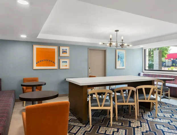 Holiday Inn Express Atlanta Airport - North hotel detail image 2