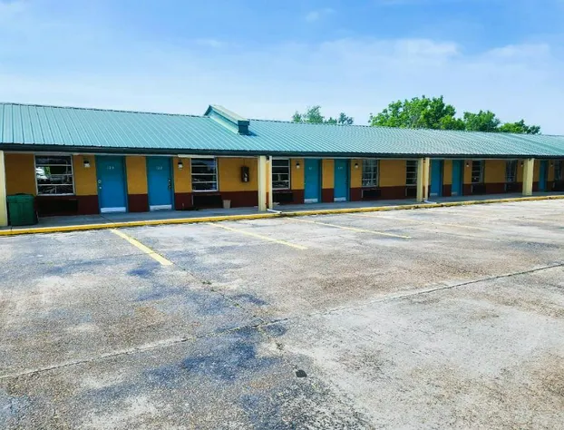 Travel Inn by OYO, Hwy 80 - Jackson hotel detail image 1