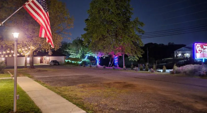 Inn of the Dove - Luxury Romantic Suites with Jacuzzi & Fireplace at Harrisburg-Hershey hotel hero