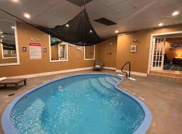 Inn of the Dove - Luxury Romantic Suites with Jacuzzi & Fireplace at Harrisburg-Hershey hotel detail image 4