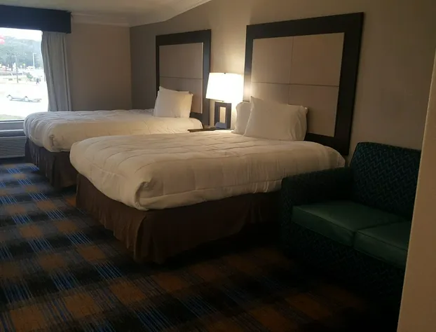 Regency inn and Suites hotel detail image 4