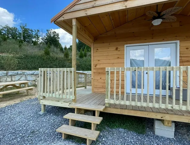 Brushcreek Falls RV Resort hotel detail image 1