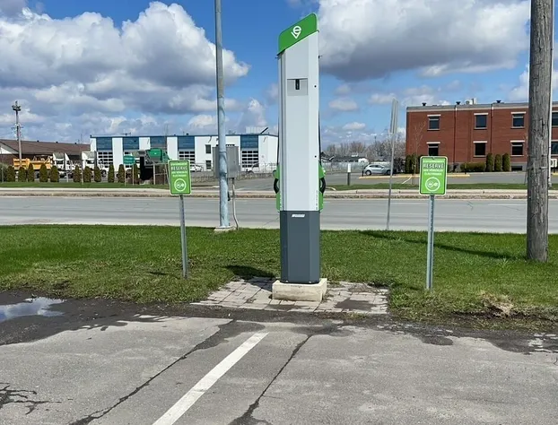 Travelodge by Wyndham Drummondville hotel detail image 2