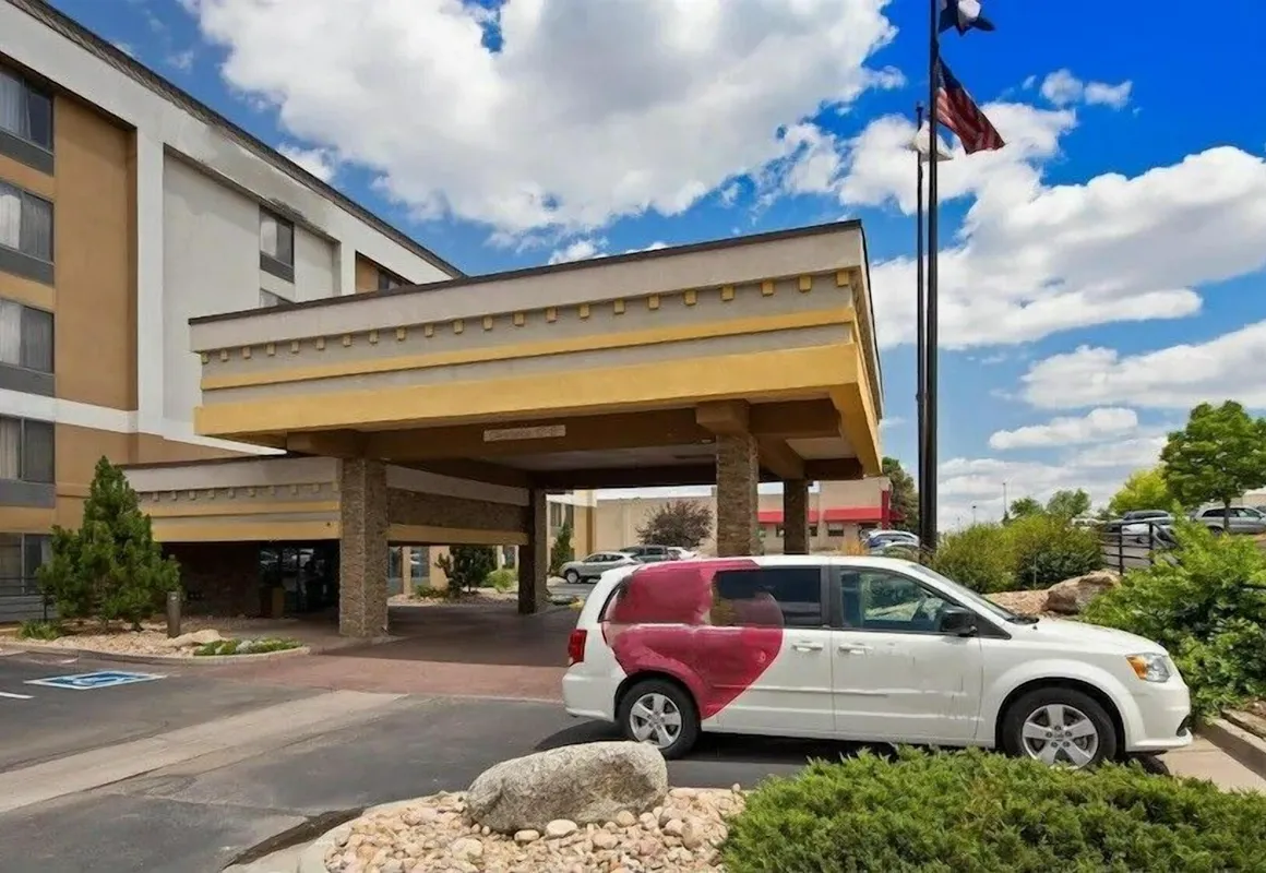 Greenwood Inn hotel hero