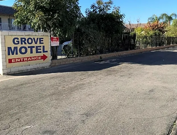 Grove Motel hotel detail image 1