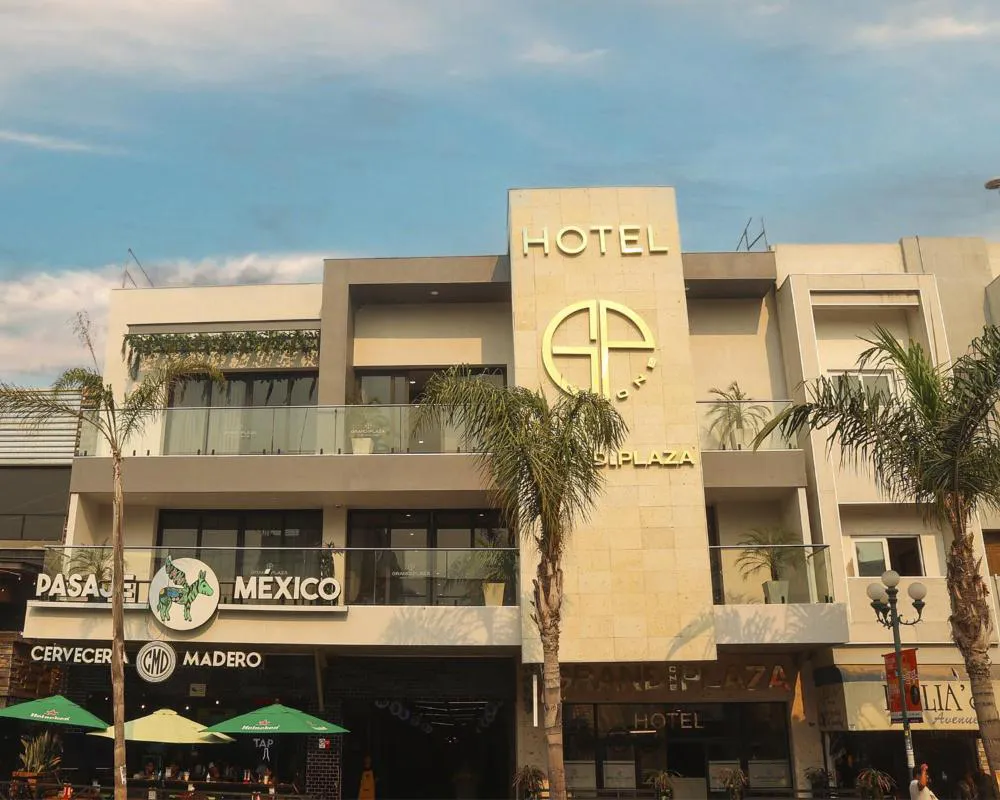 Hotel Grand One Plaza hotel hero