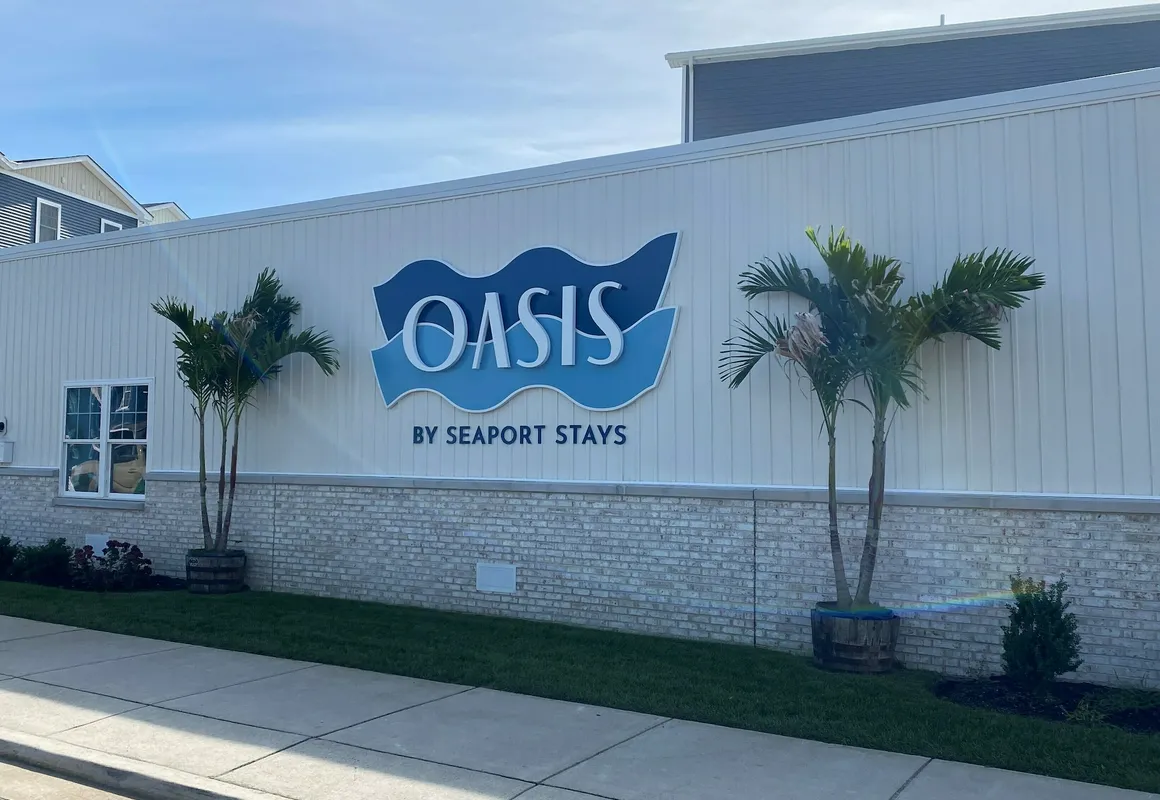 Seaport Oasis hotel hero