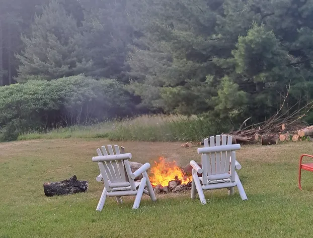 Chanticleer Cabins hotel detail image 2