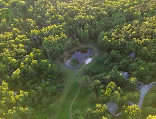 Chanticleer Cabins hotel detail image 3