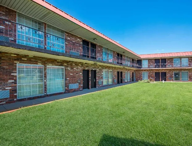 Rodeway Inn McPherson East hotel detail image 2