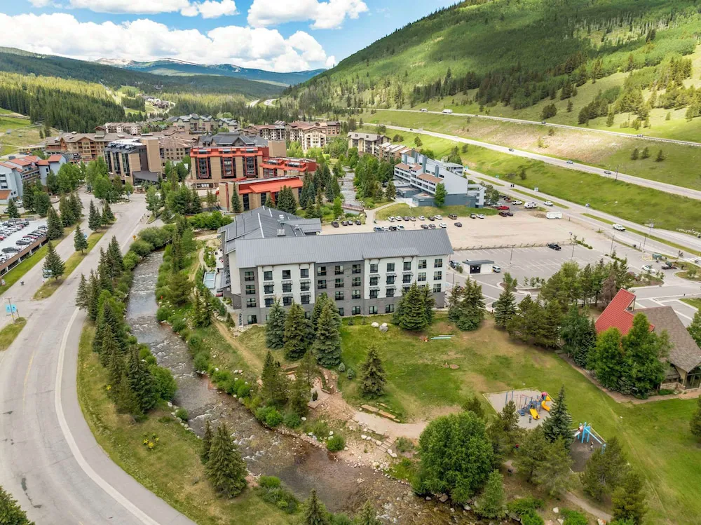 Cambria Hotel Copper Mountain hotel hero