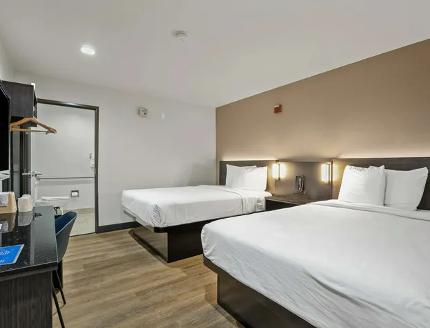 Studio 6 Suites Escondido, CA hotel detail image 3