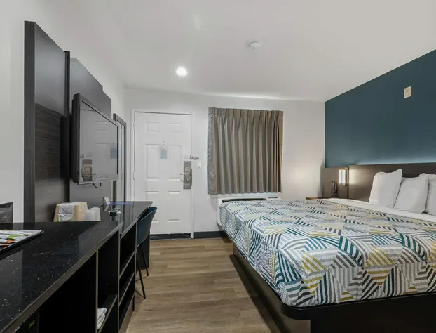 Studio 6 Suites Escondido, CA hotel detail image 4