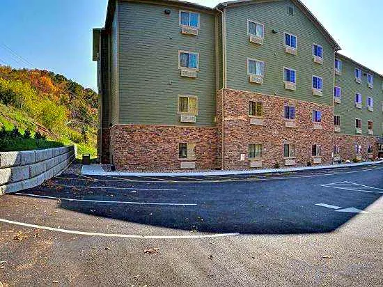 Suburban Studios Morgantown hotel detail image 3