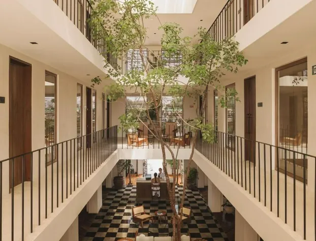 Lucky Duck DT hotel detail image 1