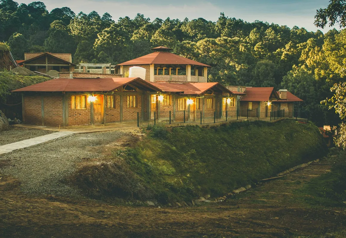Cabañas los Pirineos hotel hero