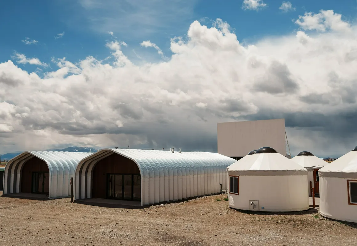 Frontier Drive Inn hotel hero