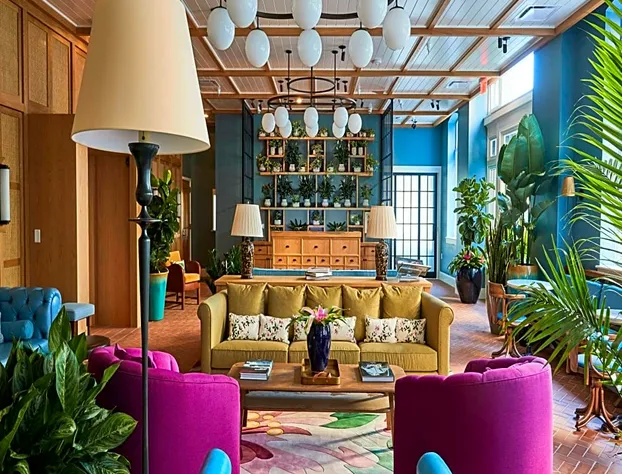 The Drayton Hotel Savannah, Curio Collection by Hilton hotel detail image 4