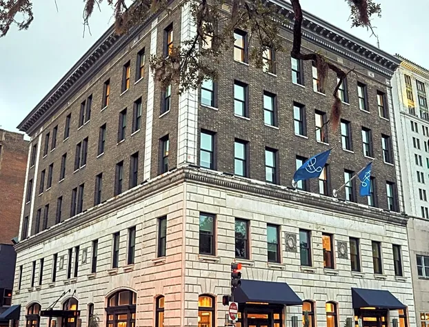 The Drayton Hotel Savannah, Curio Collection by Hilton hotel detail image 2
